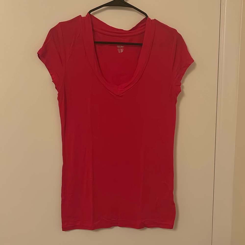 V-neck tee. Stretchy.